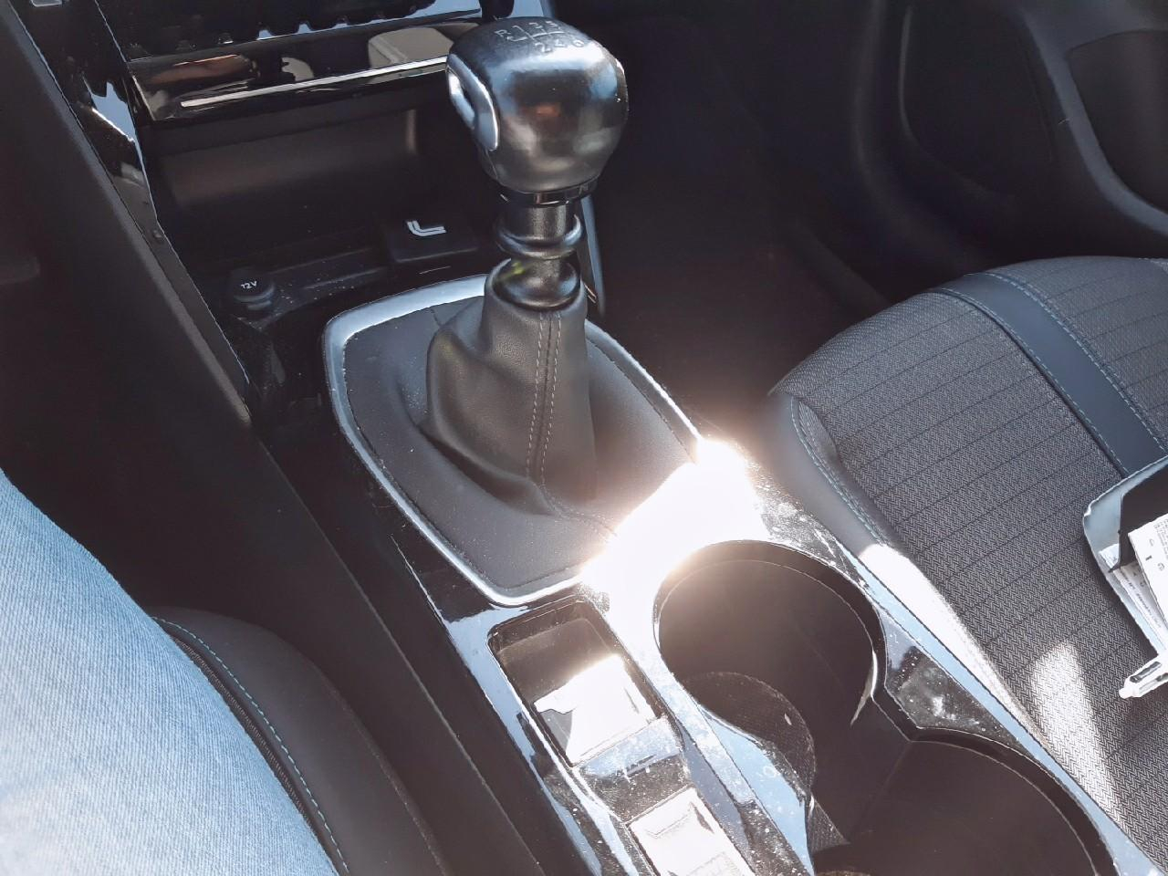 Peugeot 208 puretech 100 s&s bvm6 allure pack — photo 18