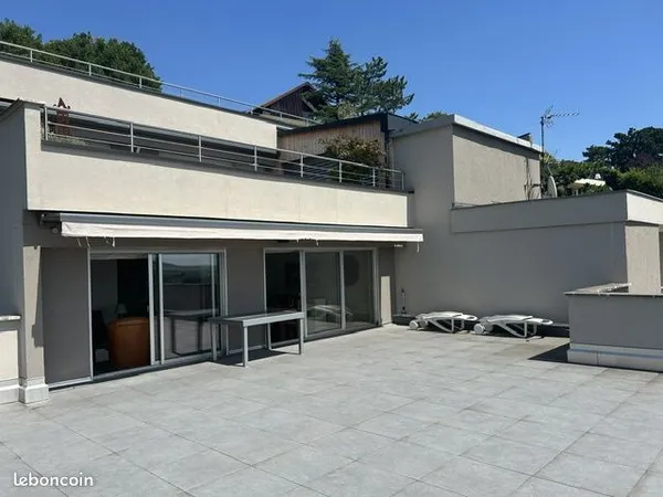 Duplex 5 pièces 156 m²