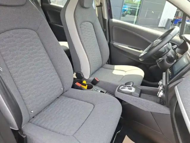 Renault Zoé zoe r110 - my22 — photo 12