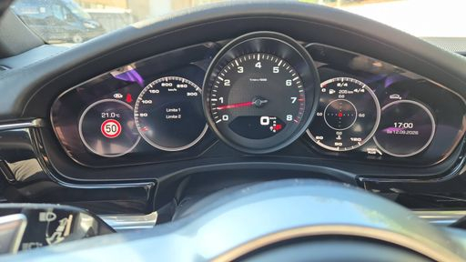 Porsche Panamera 3.0 330  AWD PDK8 - Executive – 2017 – 101950 km – Essence – Boîte Automatique — photo 11