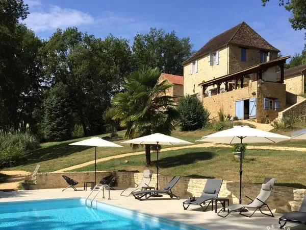 Maison 24 pièces 180 m²