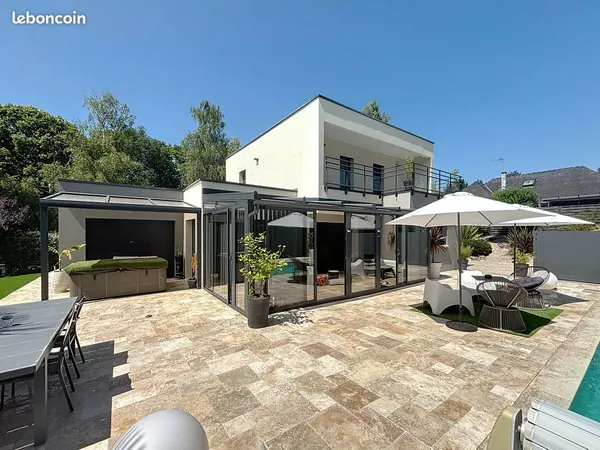 SAINT-CYR-SUR-LOIRE - RARE MAISON CONTEMPORAINE PISCINE - 4 Chambres