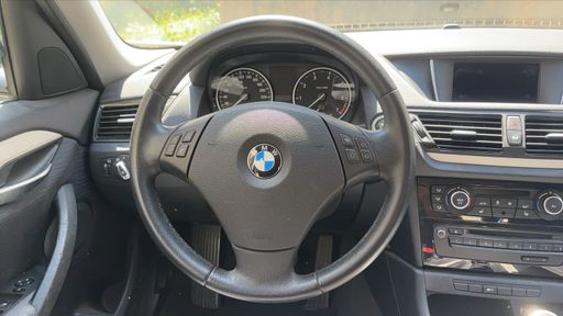 BMW X1 sDrive 18i 150 - Business – 2014 – 119432 km – Essence – Boîte Manuelle — photo 41