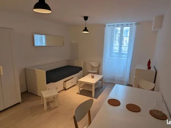 Studio Meublé et Equipé Centre de Privas