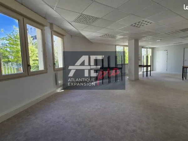 BUREAUX 326 m² SAINT-NAZAIRE