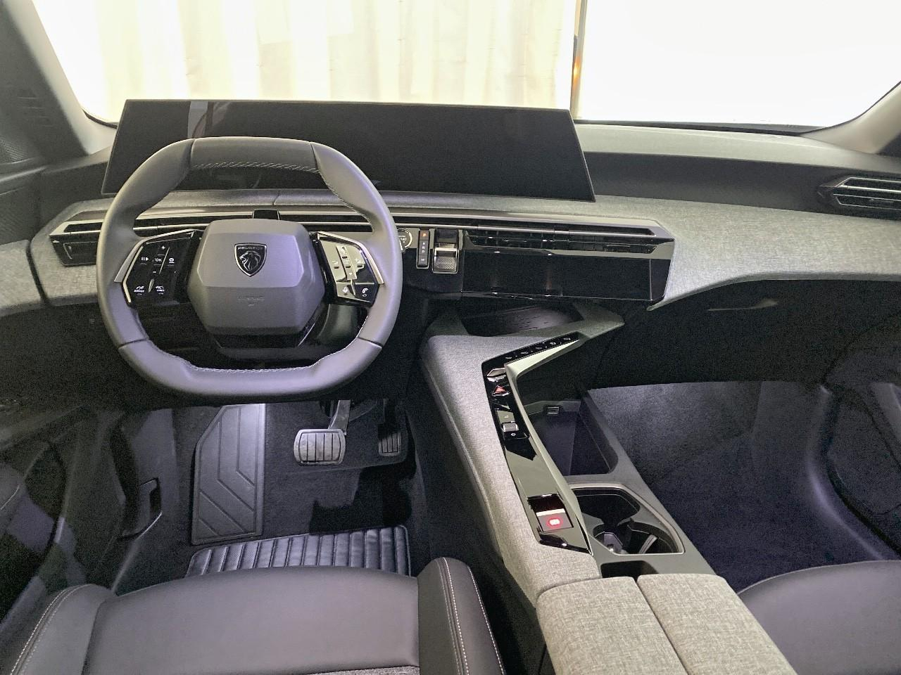 Peugeot 5008 hybrid 145 ch e-dcs6 allure — photo 8