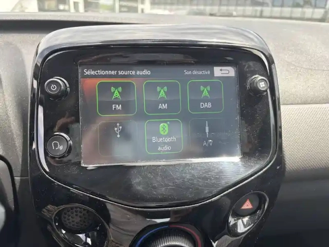 Peugeot 108 vti 72ch s&amp;s bvm5 — photo 5