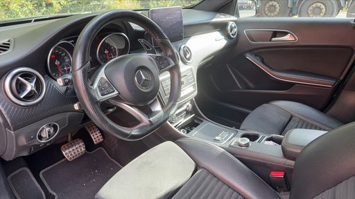 Mercedes Classe A 200 156 7G-DCT - Fascination – 2017 – 149236 km – Essence – Boîte Automatique — photo 31