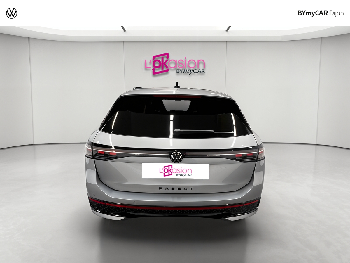 Volkswagen Passat 1.5 eHybrid 272 DSG6 — photo 4
