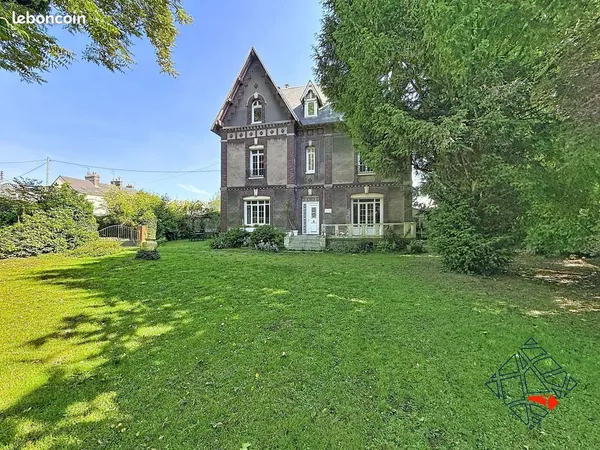 Maison 10 pièces 240 m²