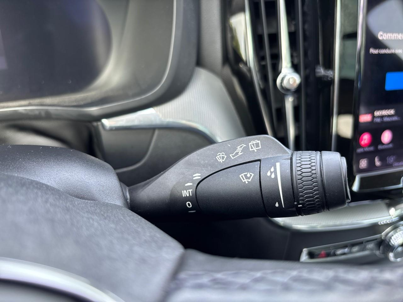 Volvo Xc60 b4 197ch plus style dark geartronic — photo 18
