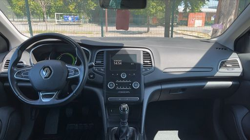 Renault Megane 1.2 TCe 100 Energy - Limited – 2017 – 146872 km – Essence – Boîte Manuelle — photo 30