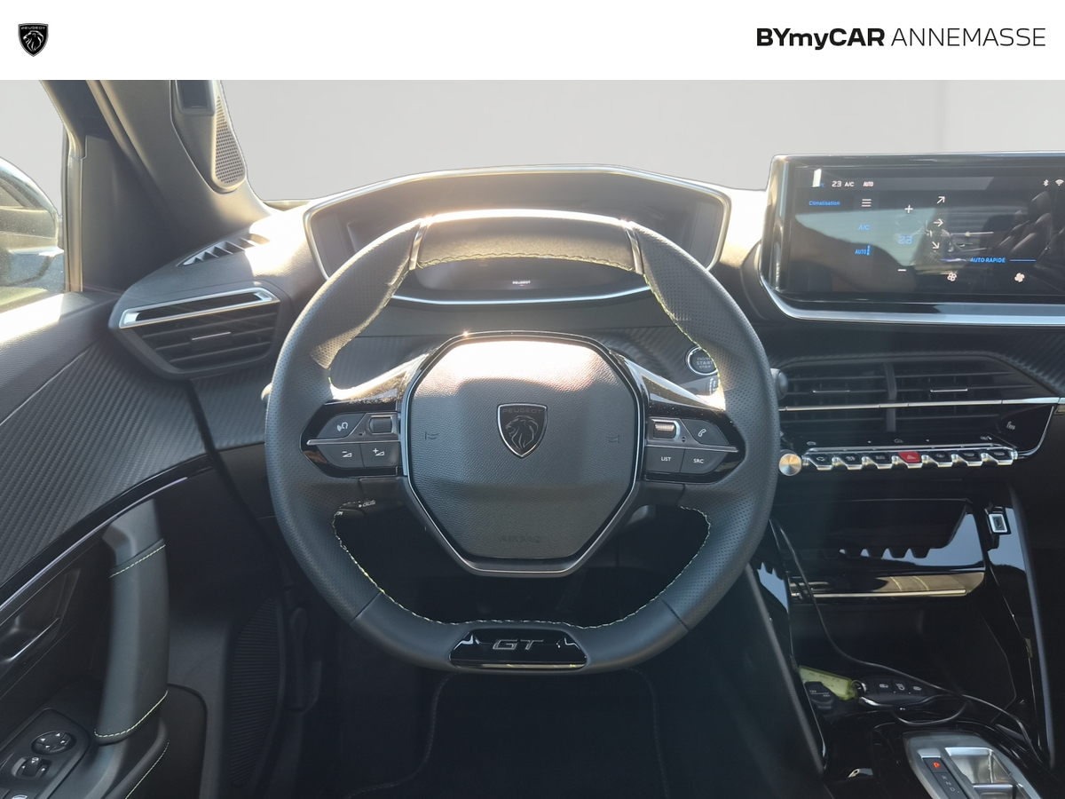 Peugeot 2008 Hybrid 145 e-DCS6 — photo 10