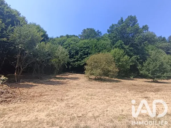 Terrain 3787 m²