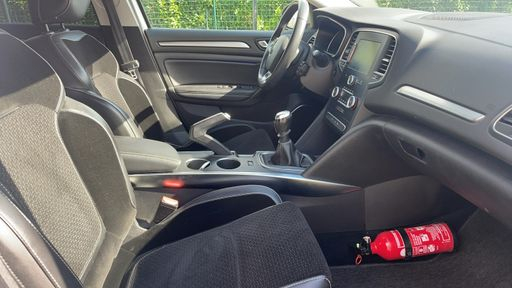 Renault Megane Estate 1.5 dCi 110 - Intens – 2018 – 111679 km – Diesel – Boîte Manuelle — photo 51