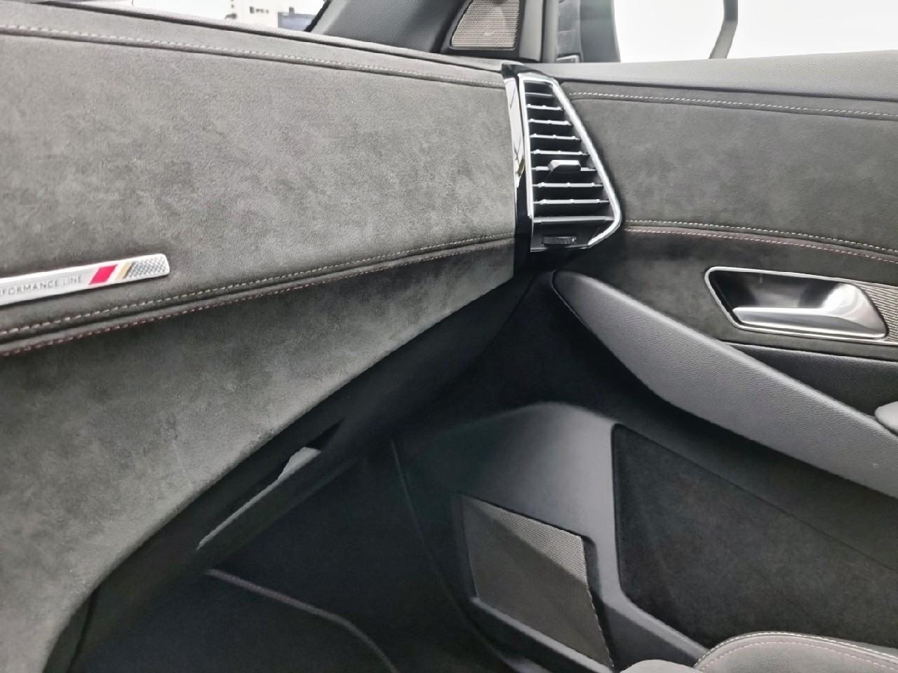 Ds Ds 7 crossback crossback hybride e-tense 300 eat8 4x4 performance — photo 35