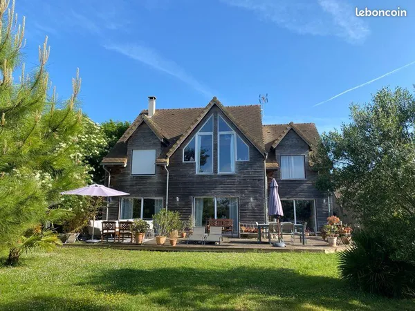 Maison - 7 pièces - 194 m2