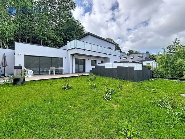 A vendre Maison contemporaine de 2025 Prestations de qualité et cadre privilégié