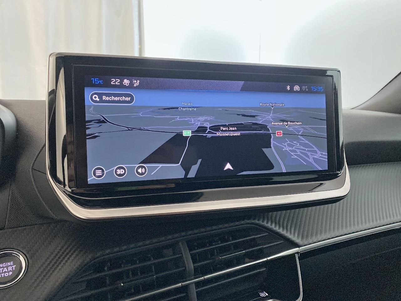 Peugeot 2008 hybrid 145 ch e-dcs6 allure — photo 17