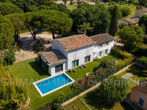 belle villa renovée et agrandi sur 1600m² de terrain a pied du
