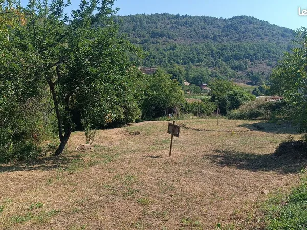Terrain constructible