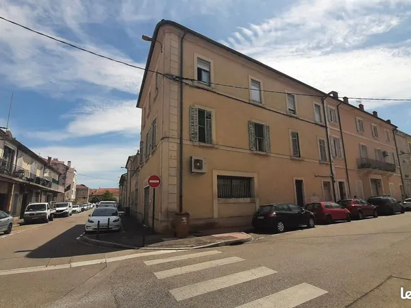 Studio 1 pièce 29 m²