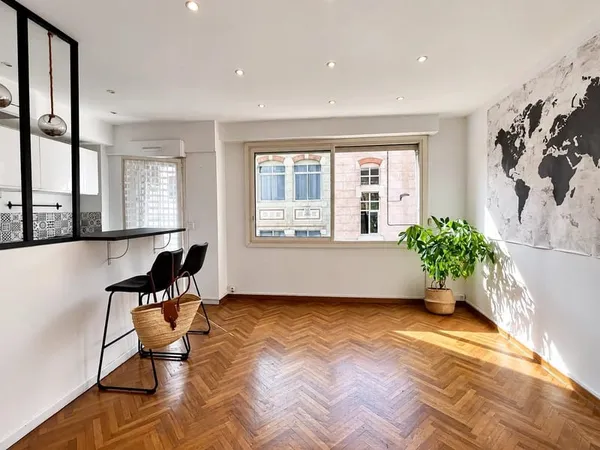 Studio Paradis / Prado 13008 Marseille