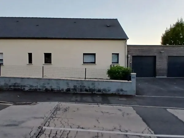 Maison de plain-pied 114 m² - 3 chambres - L'Huisserie