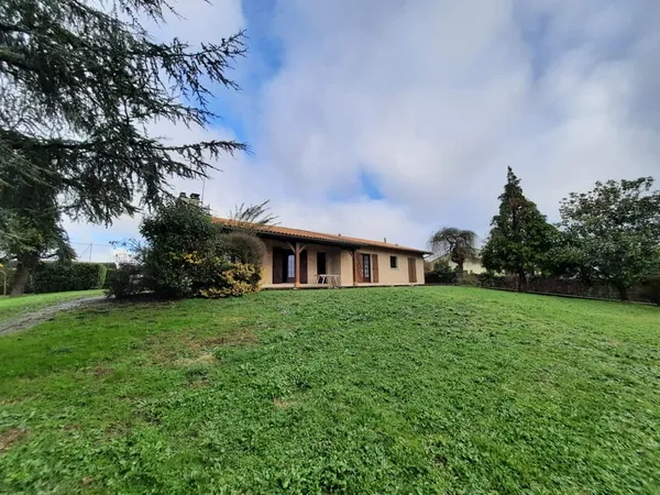 Maison 142 m2 à rafraîchir garage et jardin clos
