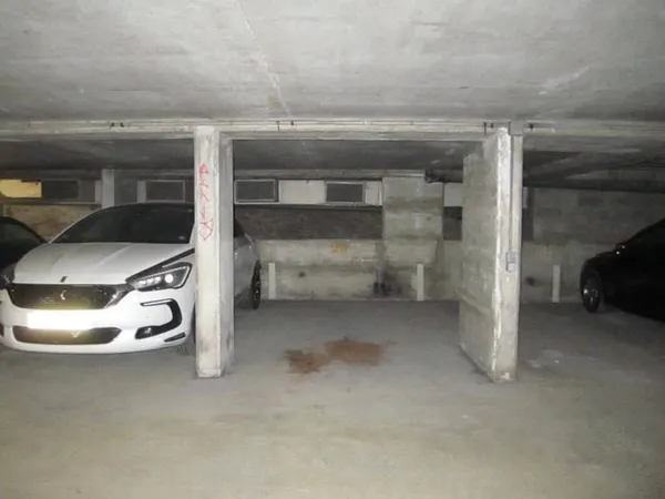 Garage et parking Location Paris 180€