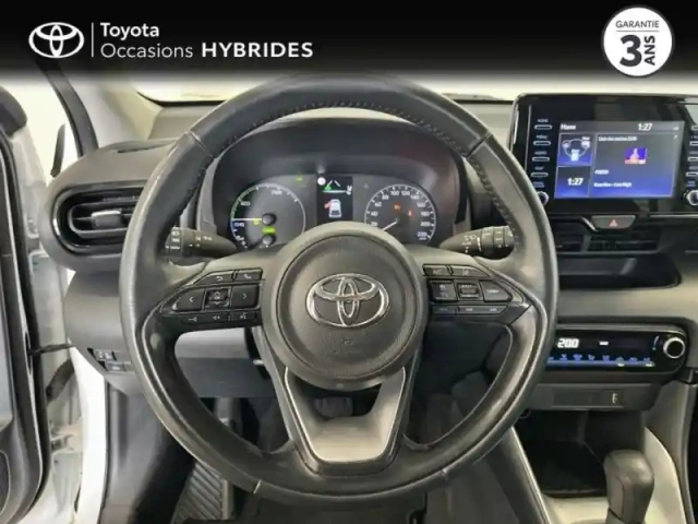 Toyota Yaris 116h dynamic 5p my22 — photo 9