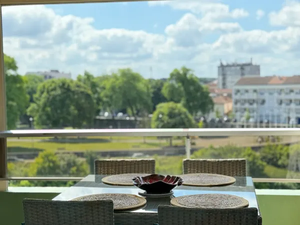 Vends appartement meublé