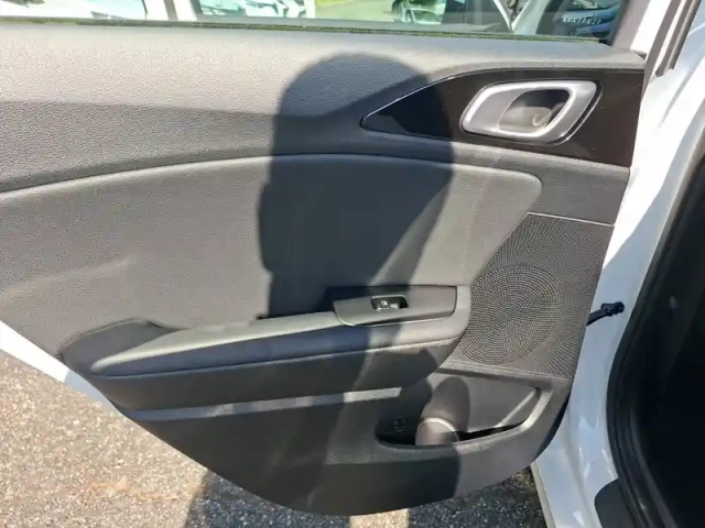 Kia Ceed sw 1.5 t-gdi 140 ch bvm6 — photo 13