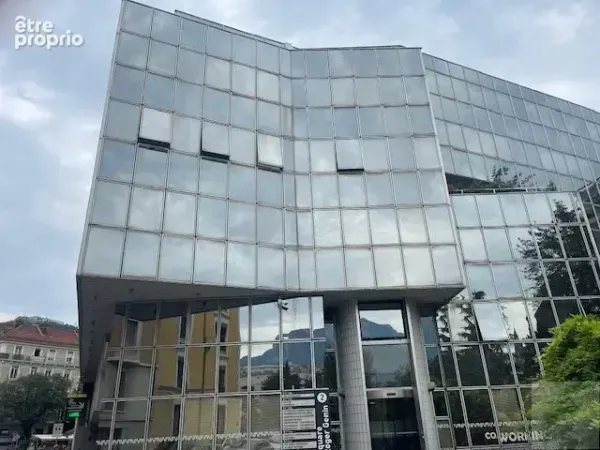 A vendre - Plateau de bureaux d'une surface de 319,04 m²