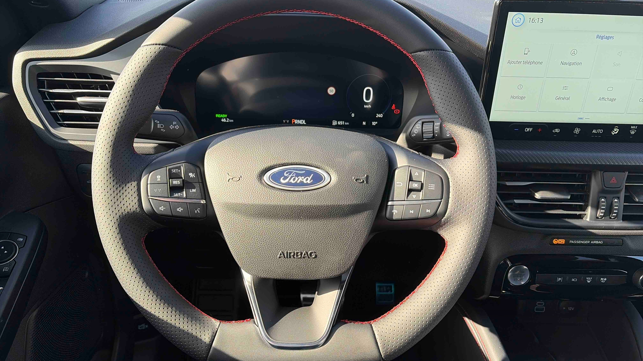 Ford Kuga 2.5 Duratec 180 ch FlexiFuel FHEV E85 Powershift — photo 10