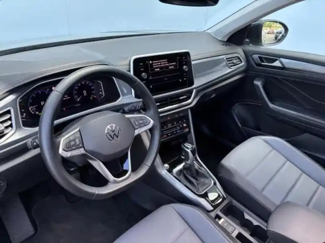 Volkswagen T-Roc 1.5 tsi evo 150ch style exclusive dsg7 — photo 14