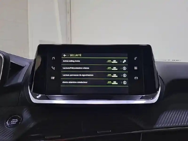 Peugeot 2008 puretech 130 s&amp;s eat8 — photo 22