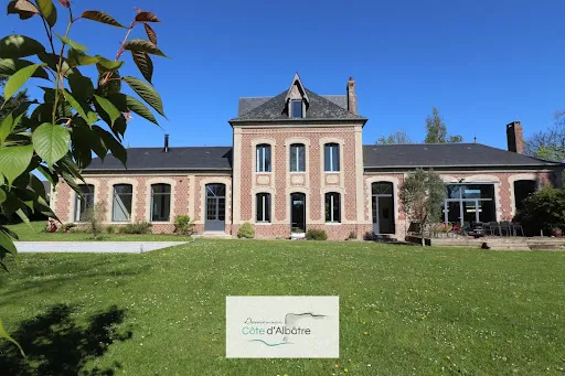 Maison 6 pièces 300 m²