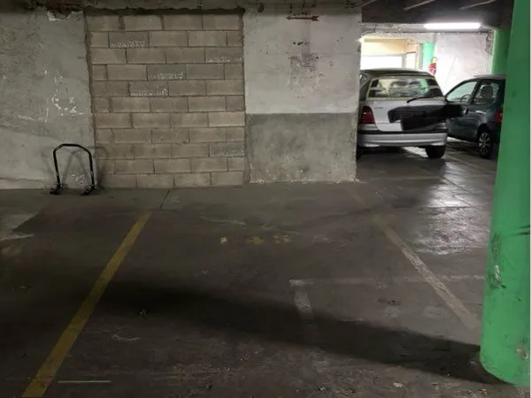 Location place de parking couverte