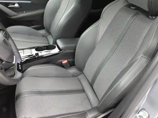 Peugeot 208 electrique 50 kwh 136ch — photo 20