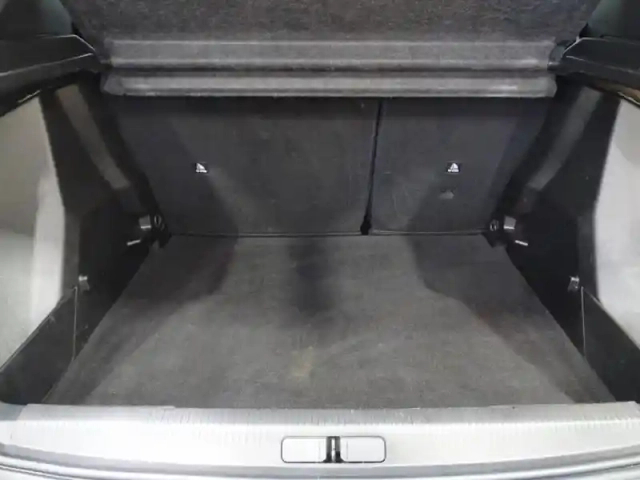 Peugeot 2008 1.2 puretech 100ch s&amp;s active — photo 9