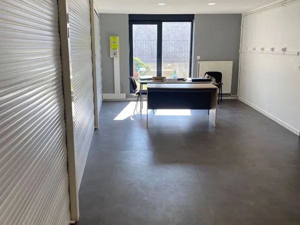 Local commercial 1172 m² SAINT QUENTIN