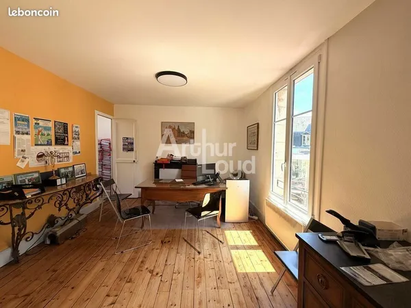 Bureaux 160 m² POITIERS