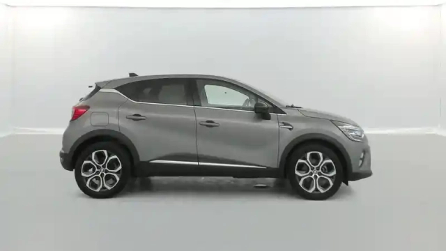 Renault Captur e-tech plug-in 160 21 intens 5p — photo 6