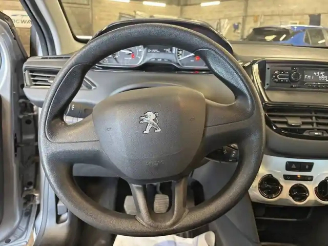 Peugeot 208 puretech 68ch bvm5 — photo 26