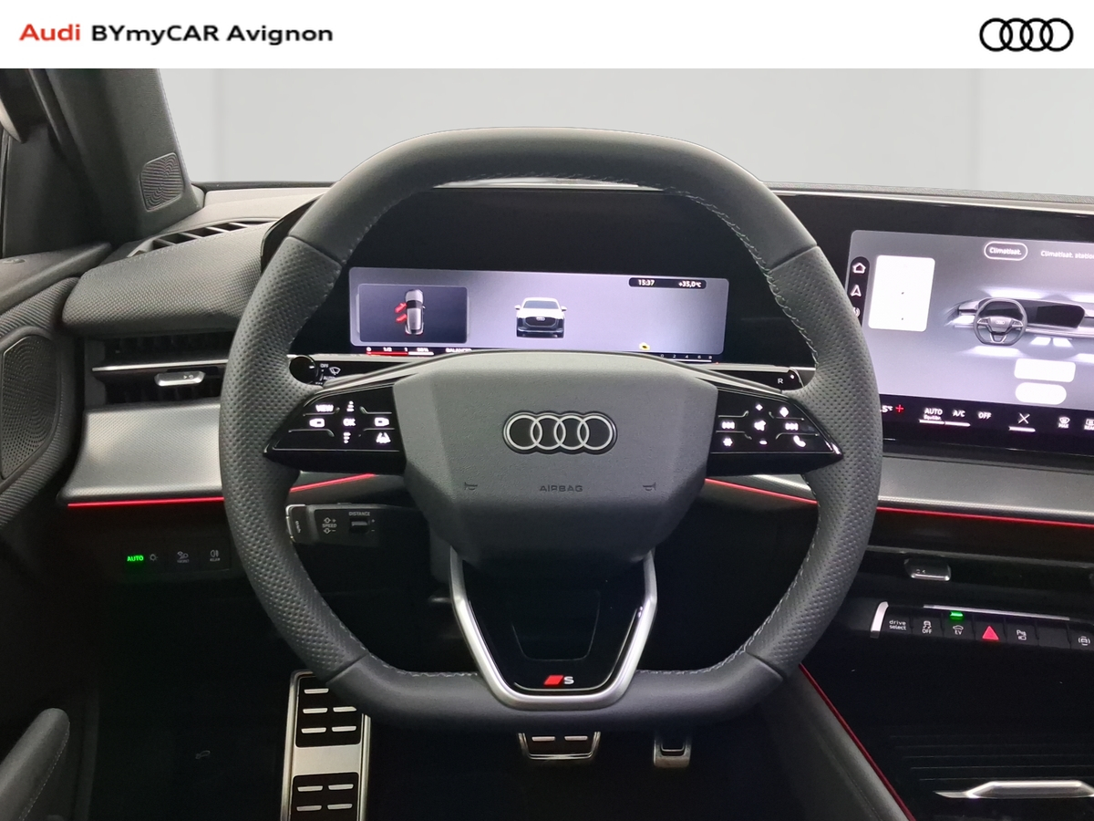 Audi Q3 Sportback e-hybrid 272 ch S tronic 6 — photo 11