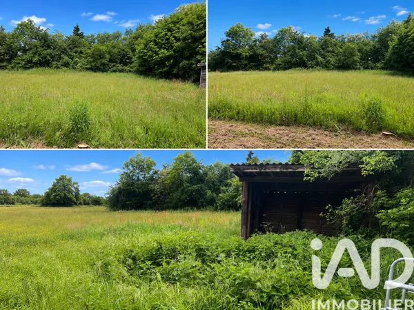 Terrain 880 m²