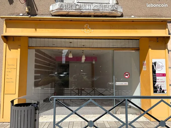 Local commercial 88 m² SAINT VIT