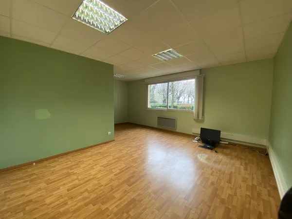 Local professionnel 110 m2 Quartier Montferrand Clermont-Ferrand (63100)