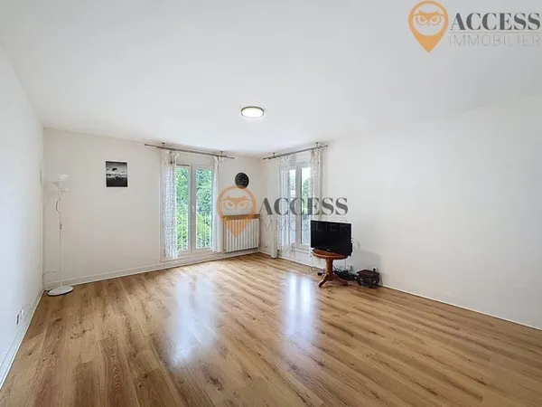 GROSLAY CENTRE - Appartement de 81m2 avec balcon !